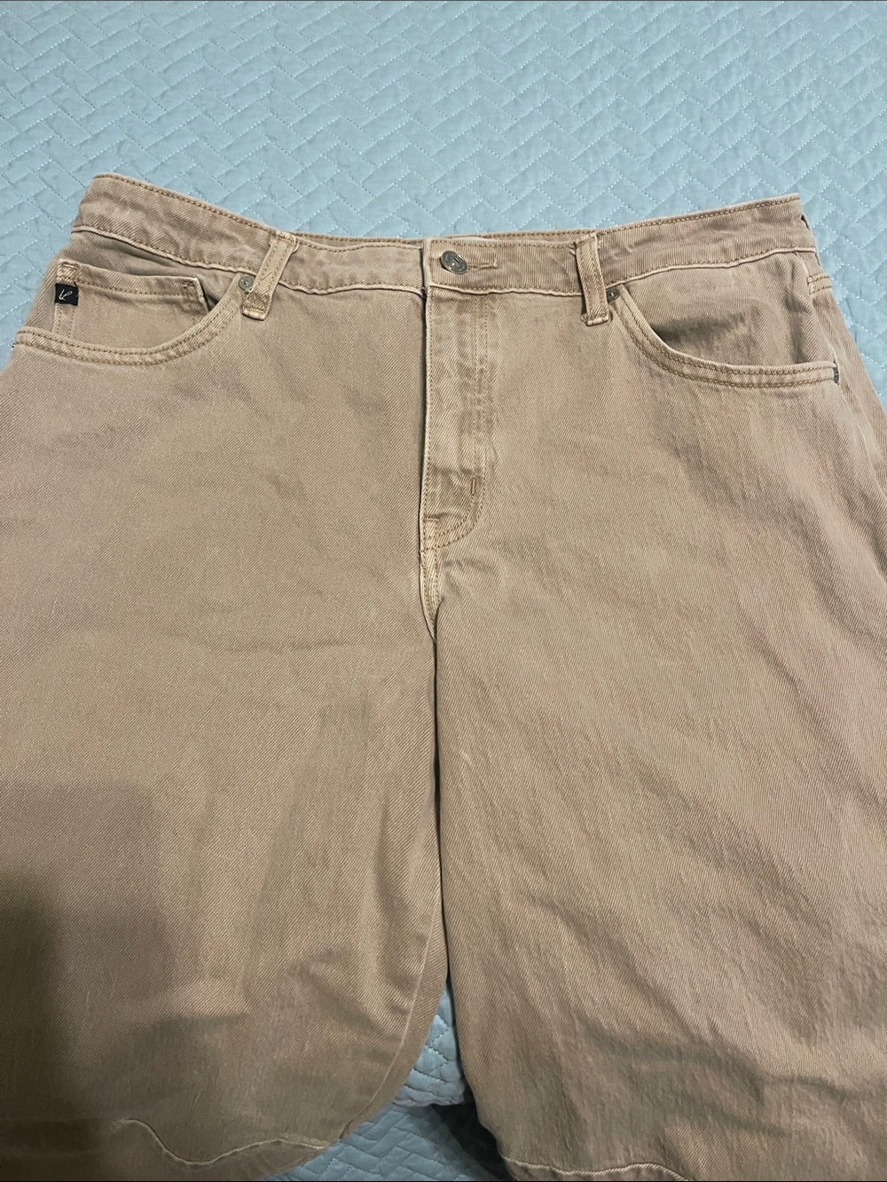 Kan kan Classic Light Khaki Denim Jeans barrel leg